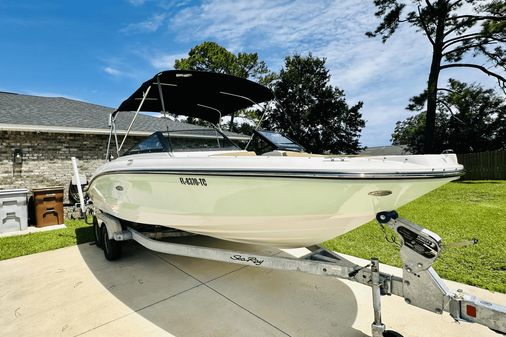 Sea Ray 210 SPX-OB image