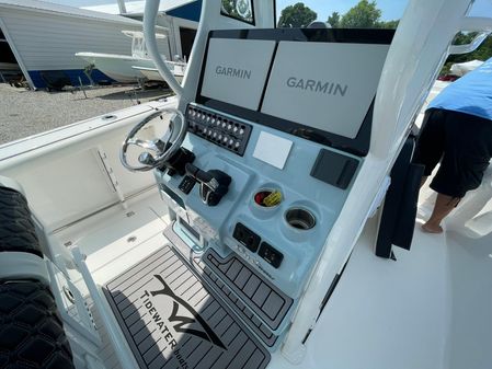 Tidewater TIDEWATER-272-LXF image