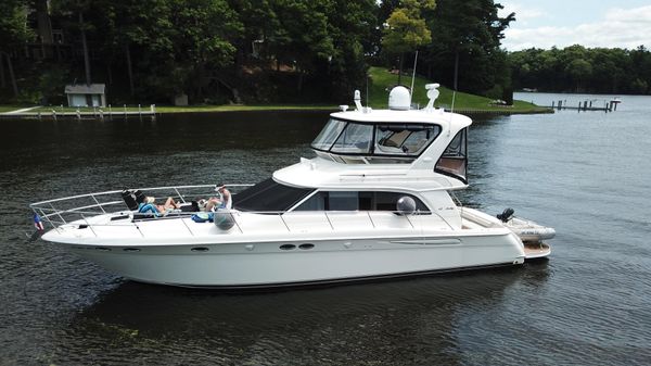 Sea Ray 480 Sedan Bridge 