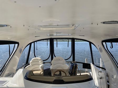 Sea Ray 480 Sedan Bridge image