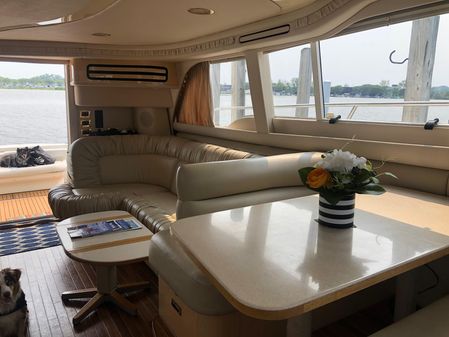 Sea Ray 480 Sedan Bridge image