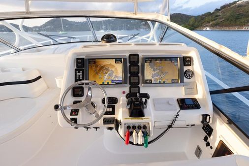 Intrepid 475 Sport Yacht image