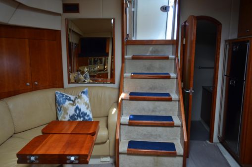 Cruisers Yachts 460 Express image