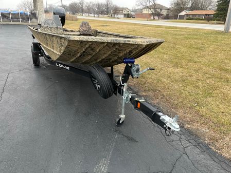 Lowe Roughneck RX2070 SC image