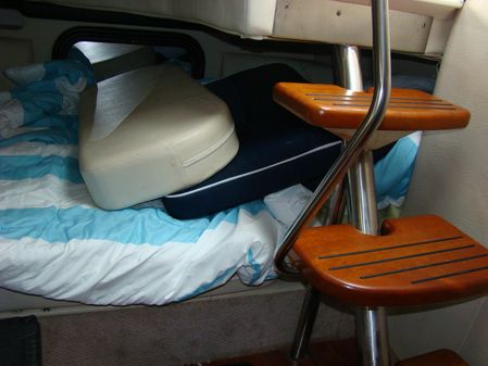 Rinker 342 Fiesta Vee image