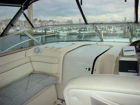 Rinker 342 Fiesta Vee image