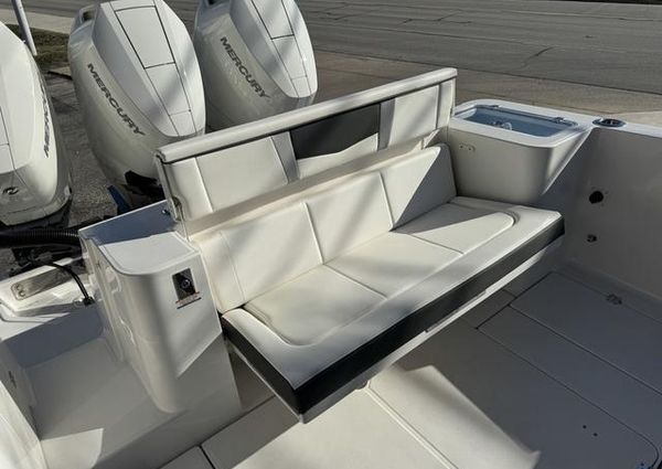 Robalo 360 image