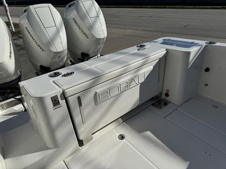 Robalo 360 image