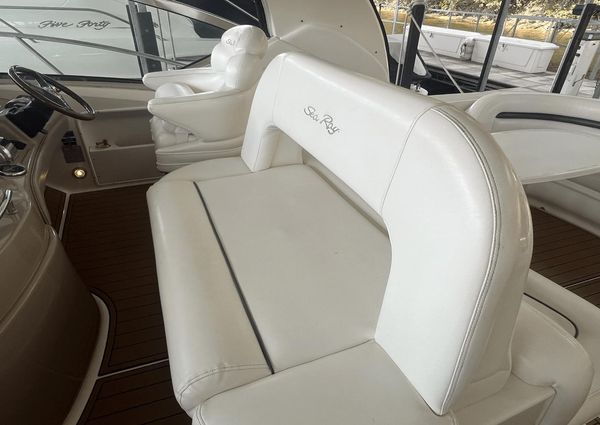 Sea Ray 420 Sundancer image