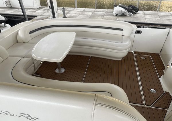 Sea Ray 420 Sundancer image