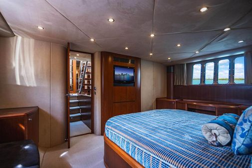 Princess Yachts 70 VSC Motor Yacht image