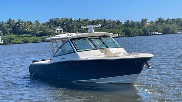Grady-White Freedom 375