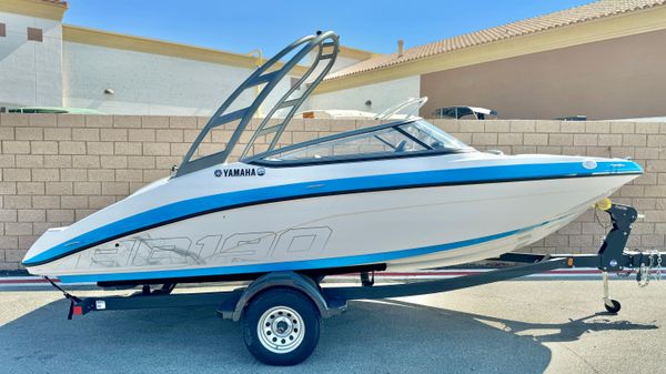 Yamaha Boats AR190 