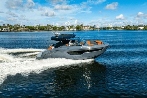 Cruisers Yachts 38 GLS image