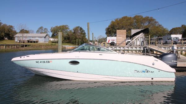 NauticStar 243 Dual Console 