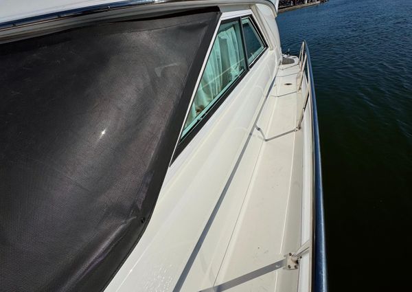 Sea Ray 400 Sedan Bridge image