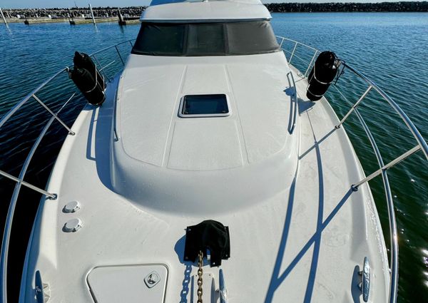 Sea Ray 400 Sedan Bridge image