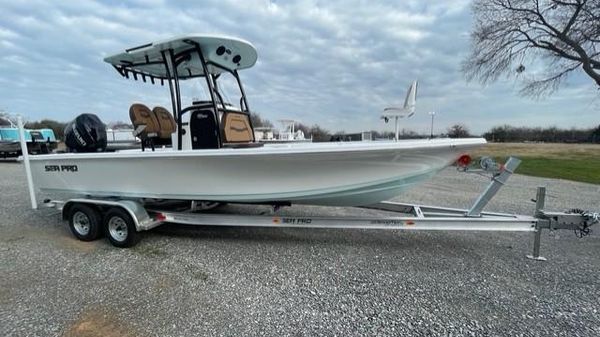 Sea Pro 250 Bay 