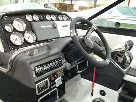 Formula 290 Bowrider image
