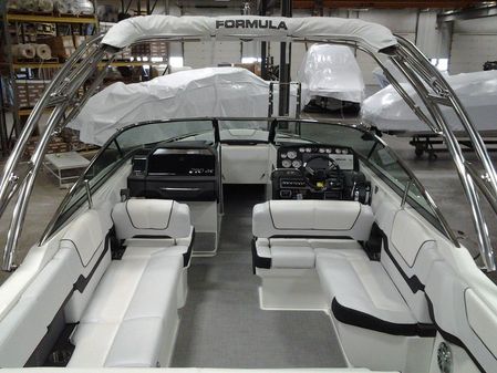 Formula 290 Bowrider image