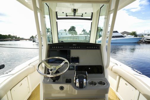 Boston Whaler 250 Outrage image