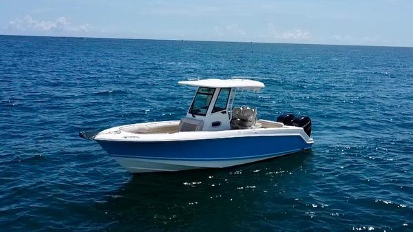 Boston Whaler 250 Outrage 