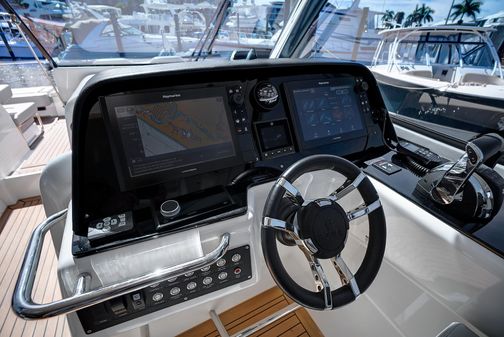 Aquila 36 Cruiser image