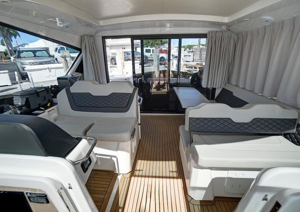 Aquila 36 Cruiser image