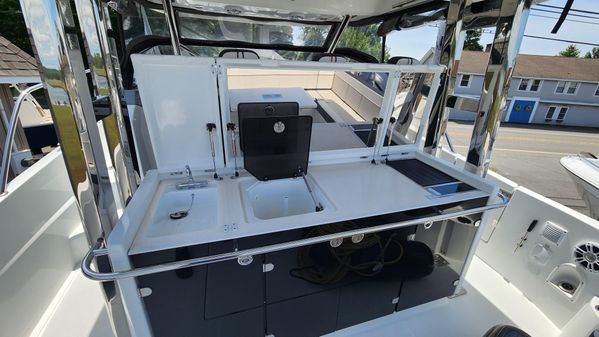 Jeanneau Leader 12.5 WA S2 image