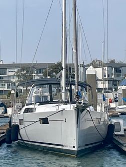 Beneteau Oceanis 41.1 image