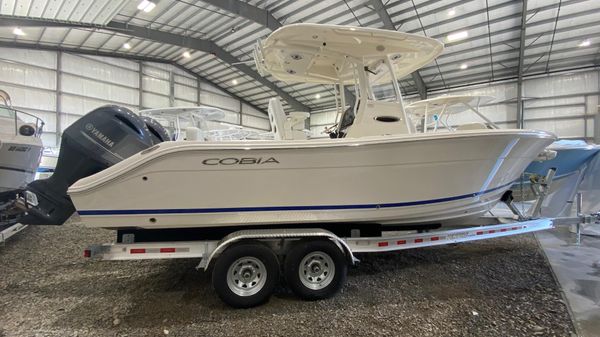 Cobia 240 CC