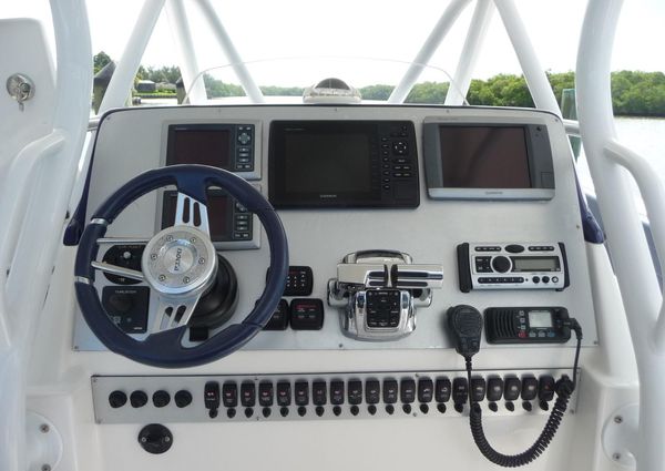 Motion-marine 42-SF-CENTER-CONSOLE image