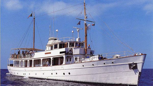 Classic Motor Yacht