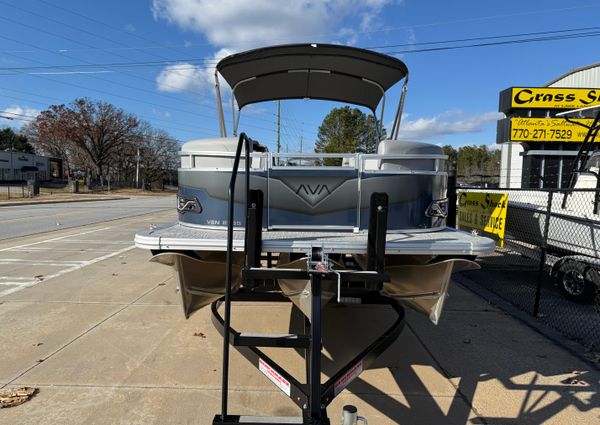 Avalon VENTURE-85-VERSATILE-REAR-BENCH image