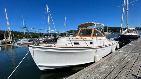 Cape Dory Open Fisherman With Softtop 