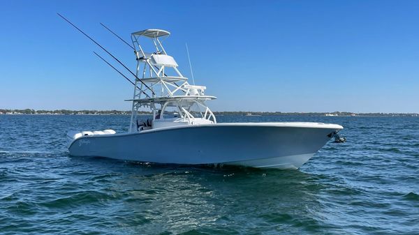 Yellowfin 42