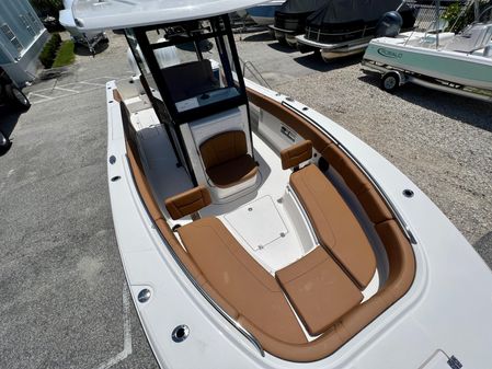 Robalo R270 image