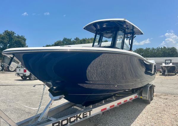 Robalo R270 image