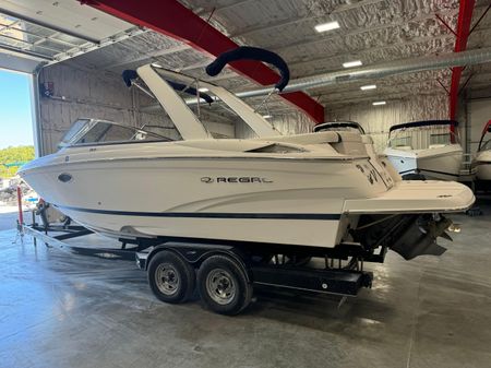 Regal 2700-BOWRIDER image