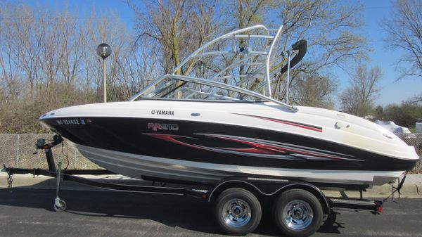 Yamaha Boats AR210 