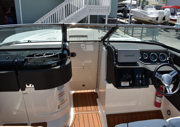 Sea Ray SLX 280 image