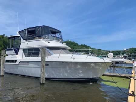 Carver 370 Motor Yacht image