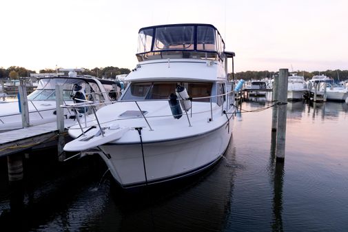 Carver 370 Motor Yacht image