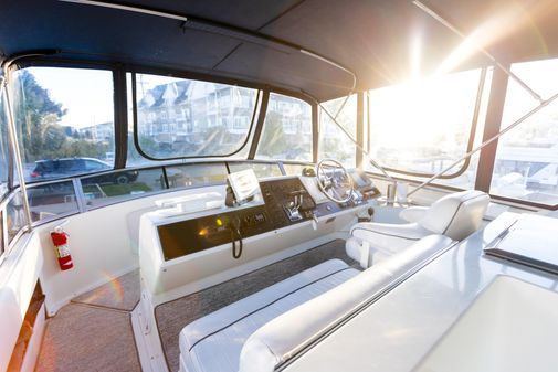 Carver 370 Motor Yacht image