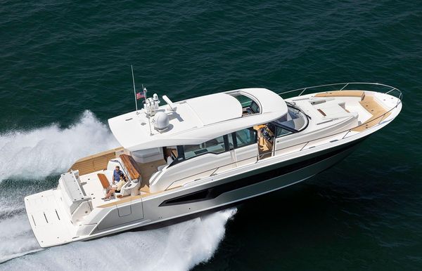 2025 Tiara Yachts EX 60