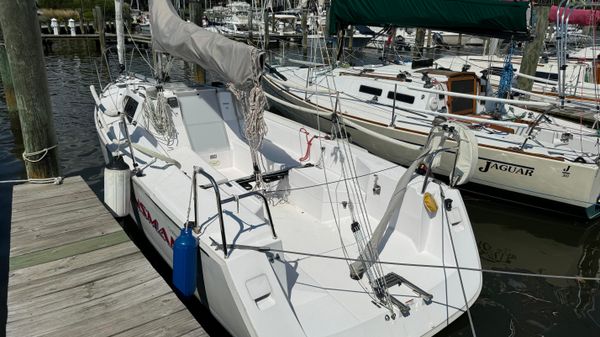 Catalina 275 Sport 