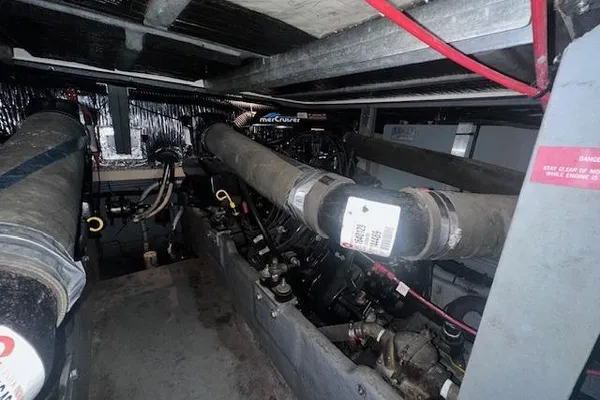 Sea-ray 400-EXPRESS-CRUISER image