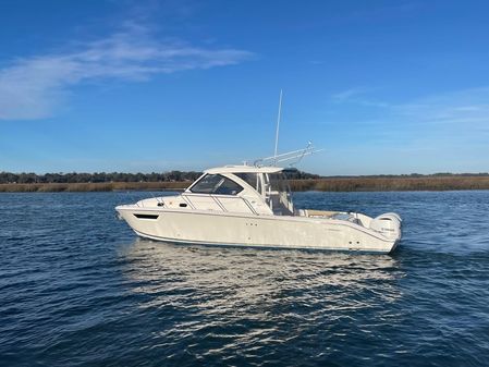 Pursuit OS 325 Offshore image