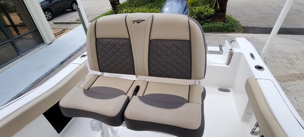 Tidewater 210 LXF image