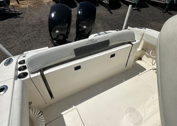 Cobia 262-CENTER-CONSOLE image